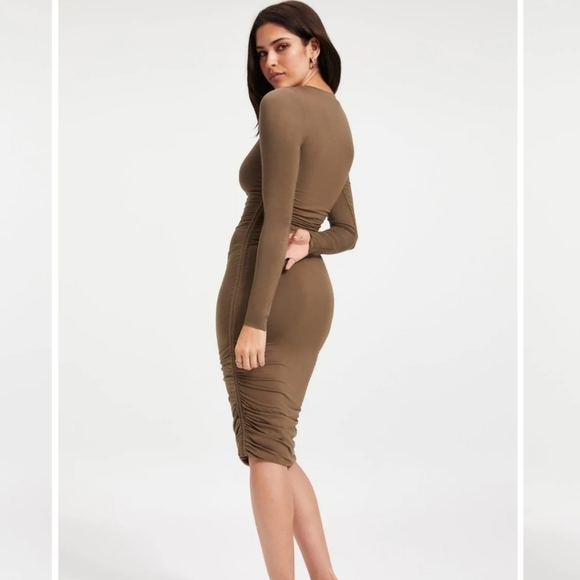 Good American Slinky Ruched Long Sleeve Midi dress Olive Green M Medium - Picture 5 of 10